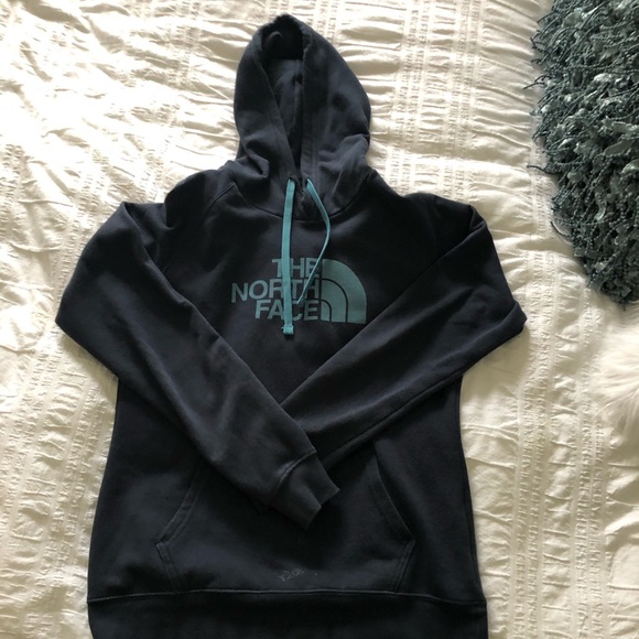 North face women’s hoodie - Picture 2 of 2